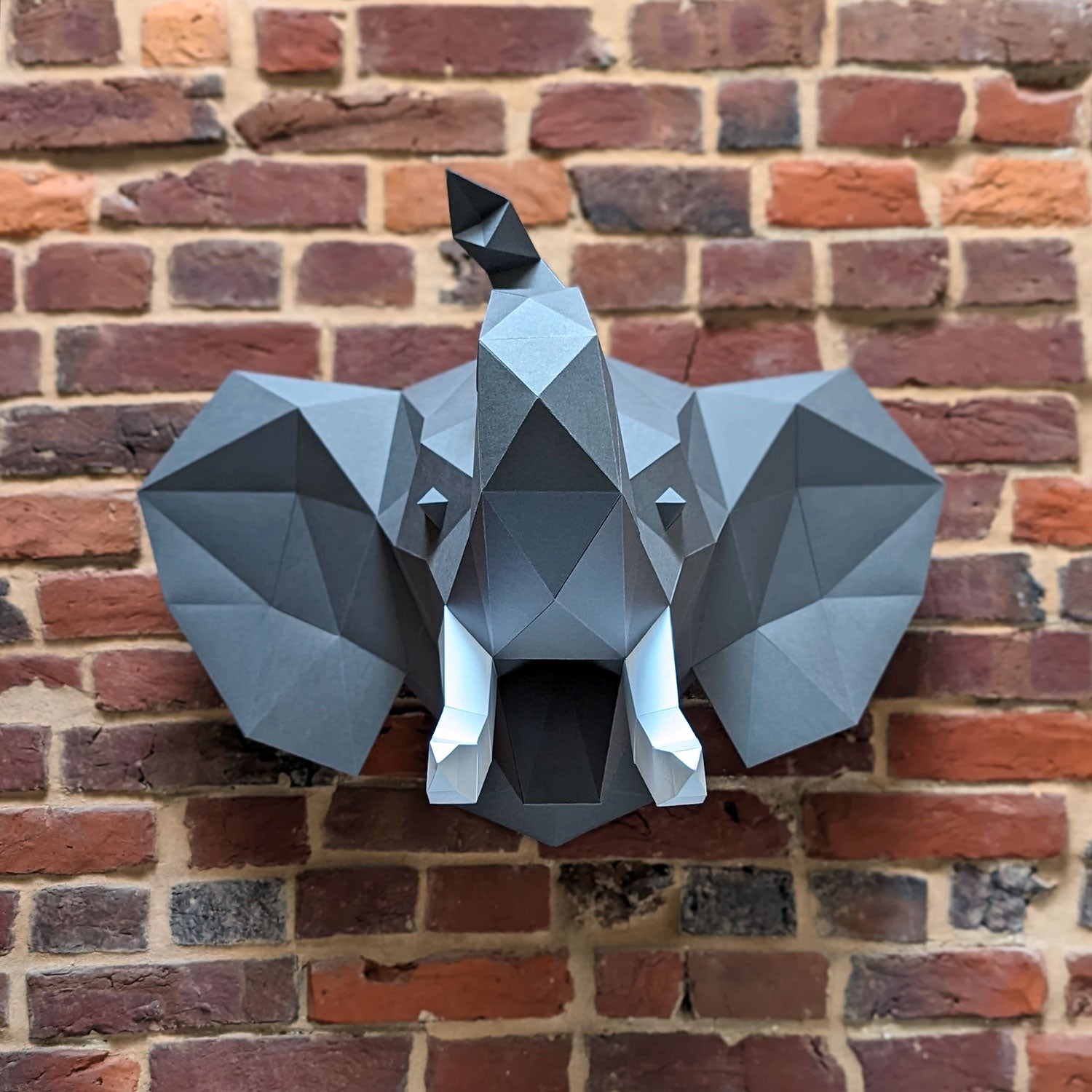 Mae the Elephant